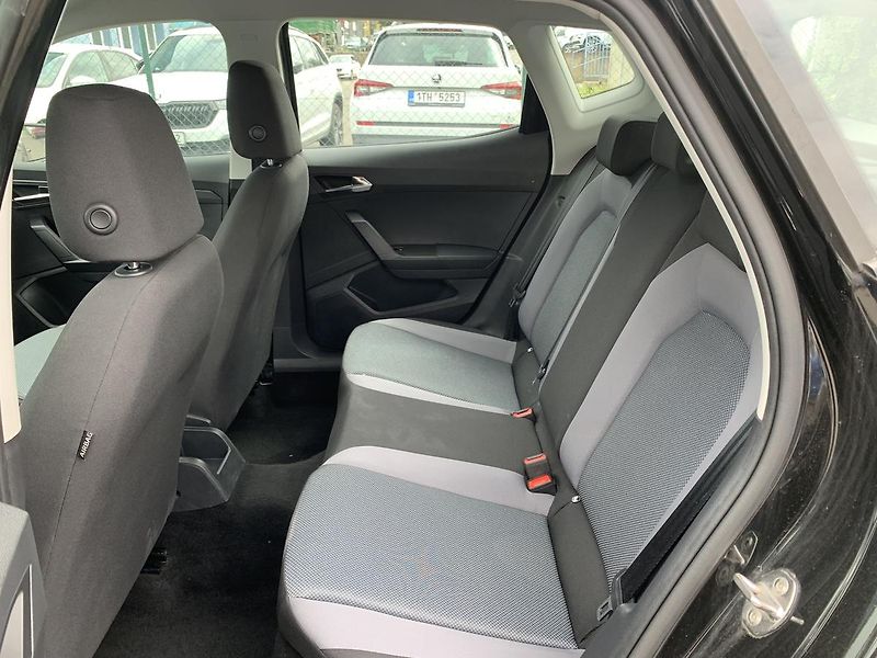 Seat Arona Xcellence 1.0TSi 70kw odp.DPH - fotka 25 z 44