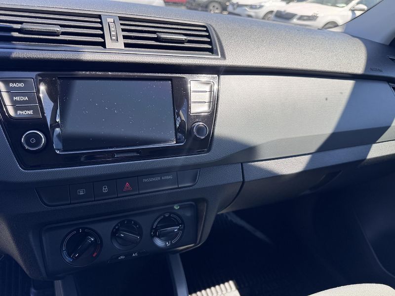 Škoda Fabia III 1.0 TSi,181 tis km,2023 - fotka 11 z 17