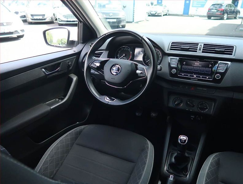 Škoda Fabia (2021) Ambition 1.0 TSI, ČR,1.maj - fotka 7 z 17