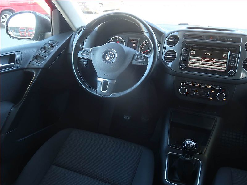 Volkswagen Tiguan (2015) 2.0 TDI, ČR,1.maj, Tempomat - fotka 7 z 17