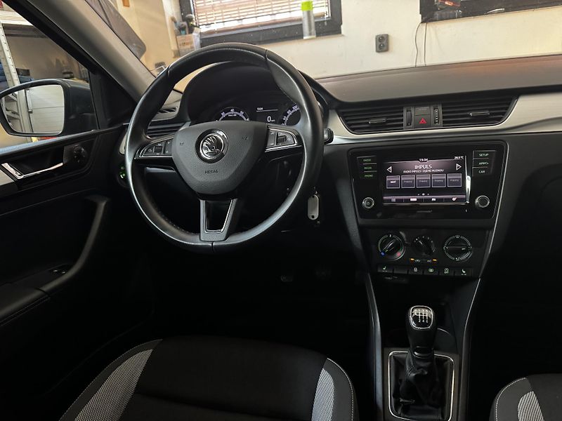 Škoda Rapid (2019) 1.0 TSI 81kw Ambition - CZ - fotka 12 z 22