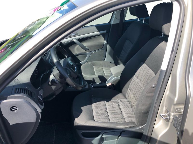 Škoda Octavia Combi 1.4 TSI - fotka 11 z 30