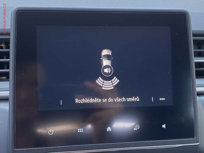 Renault Captur (2021) 1.0 TCe, LED, navi - fotka 16 z 17