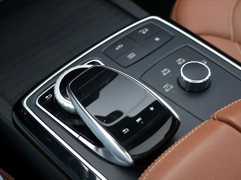 Mercedes-Benz GLE 3,0 350d 190kW 4Matic AUT CZ - fotka 29 z 40