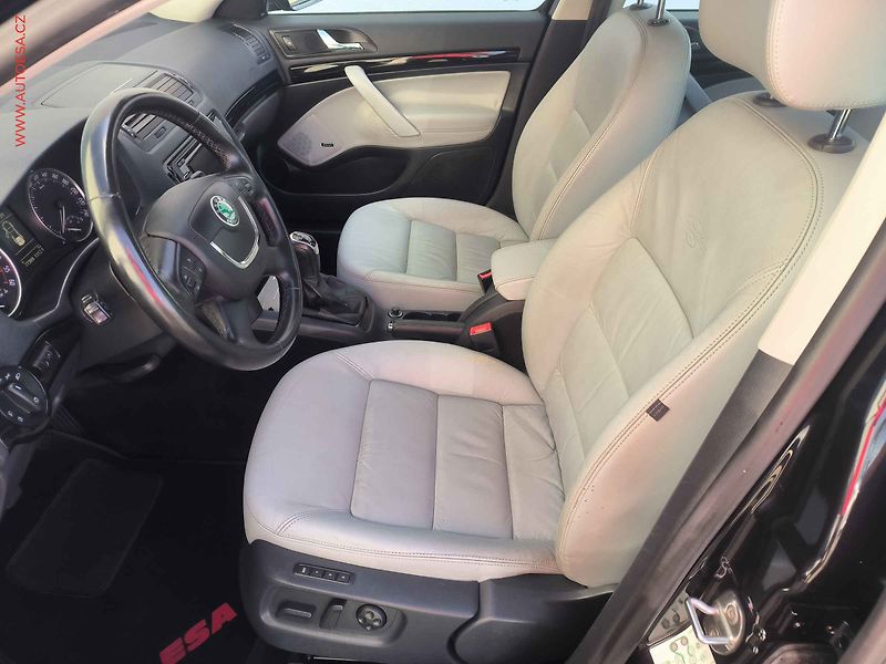 Škoda Octavia (2011) 2.0TDi, ČR, servis.kniha - fotka 9 z 23