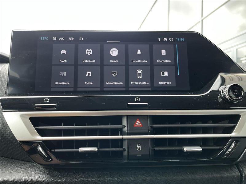 Citroën C4 1,2   MAX EAT8 - fotka 14 z 23