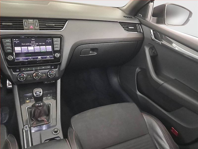 Škoda Octavia (2014) RS 2.0 TDI, Kůže, Navi - fotka 8 z 23