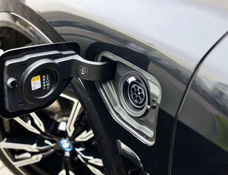 BMW X5 (2025) 50e xDrive M SPORT PRO - fotka 4 z 44