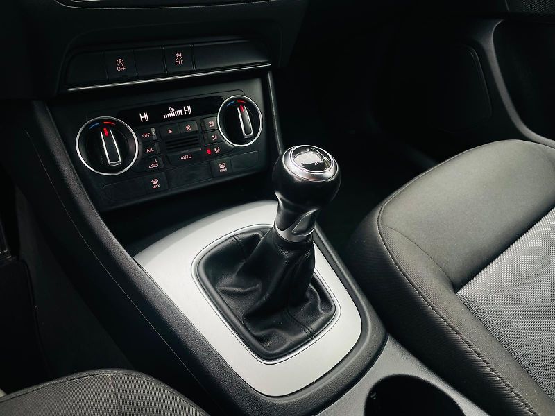 Audi Q3 1.4TFSI MAN SERVISKA TAŽNÉ - fotka 33 z 39