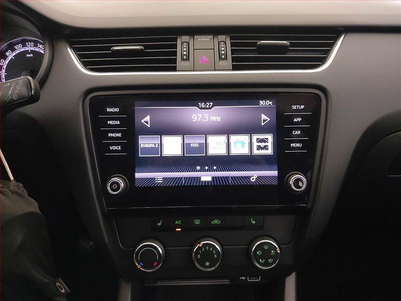 Škoda Octavia (2018) Ambition 1.6 TDI, Tempomat - fotka 12 z 17