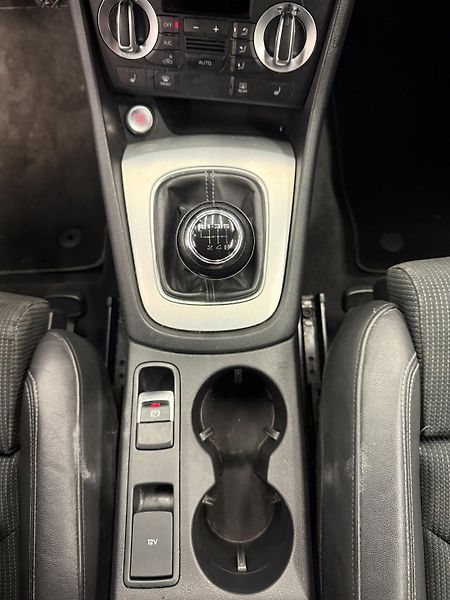 Audi Q3 2.0 TDI 103 kW - fotka 16 z 20