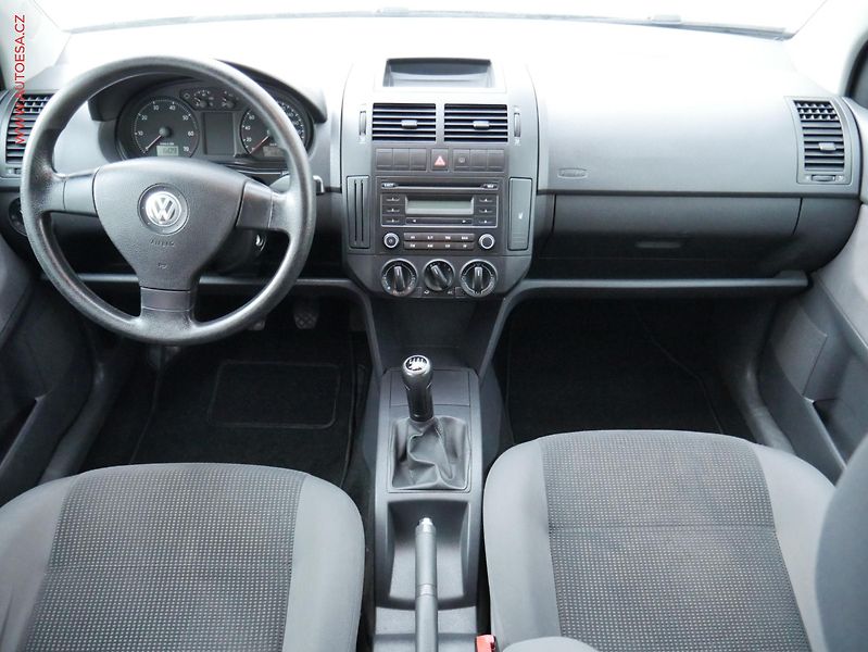 Volkswagen Polo (2008) 1.2 i, 2.maj,ČR, Comfortline - fotka 8 z 15