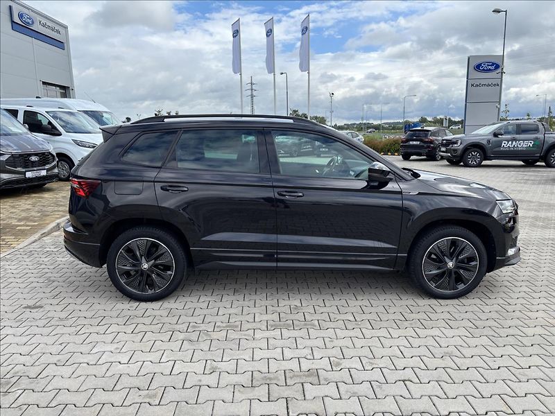 Škoda Karoq 1,5 TSI  110kW Sportline - fotka 4 z 51