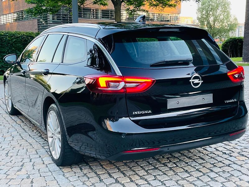 Opel Insignia 2.0CDTi KAMERA VÝHŘEV SERVISKA - fotka 17 z 51