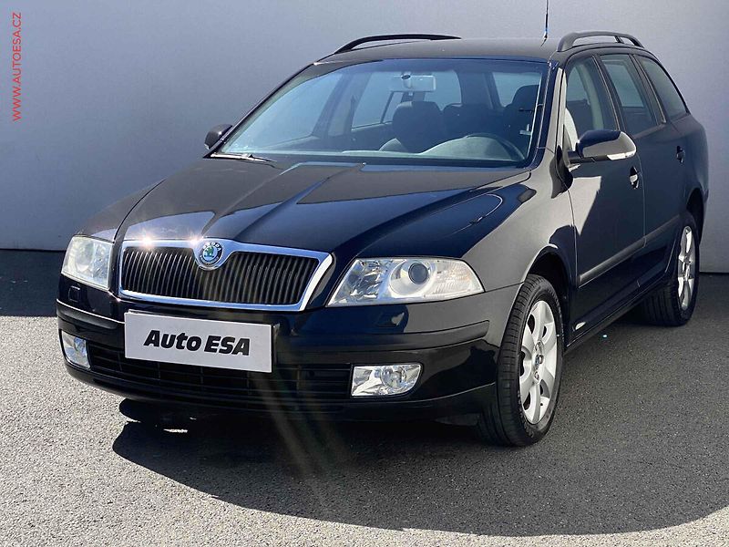 Škoda Octavia (2007) 1.9TDi, 2.maj,ČR, Xenon - fotka 3 z 17