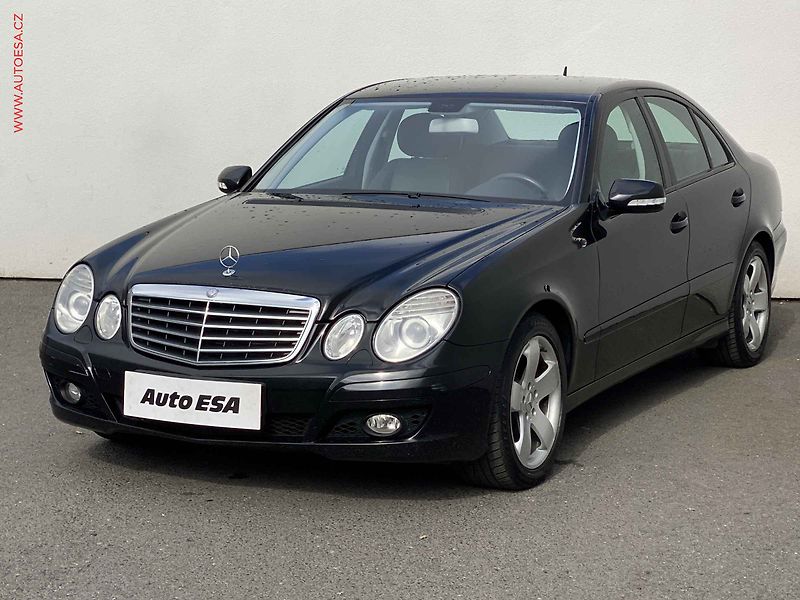 Mercedes-Benz Třídy E (2007) 3.0 CDi E280 4Matic, ČR, AT - fotka 3 z 15