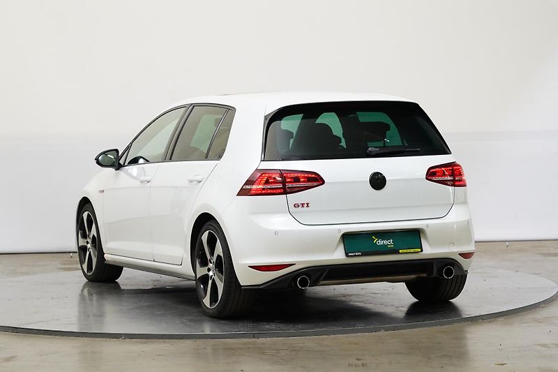 Volkswagen Golf - fotka 7 z 24