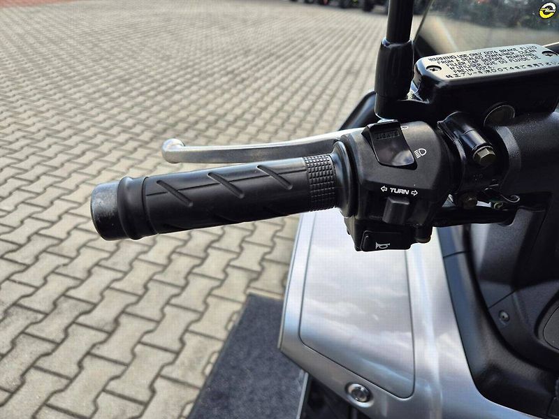 Honda FJS 600 Silver Wing (2005) - fotka 22 z 26
