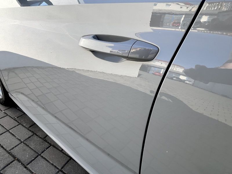 Škoda Kamiq (2021) AMBITION 1.5TSi 110kW M6F - fotka 21 z 23