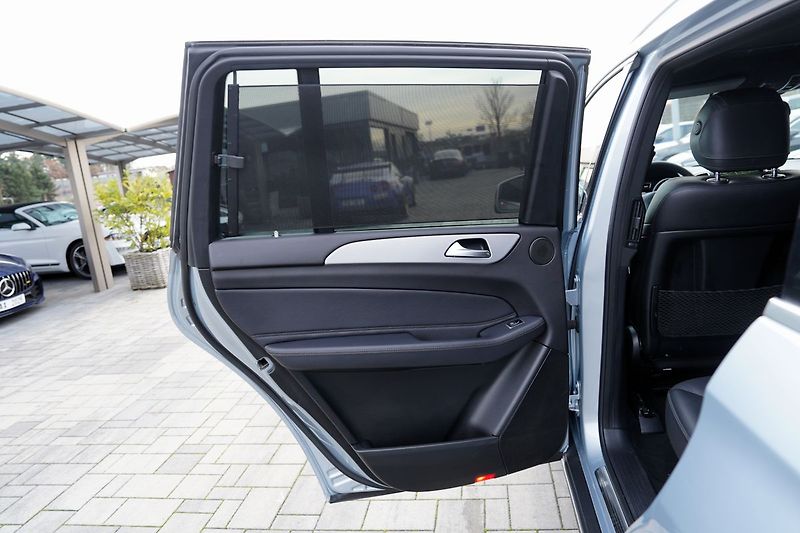 Mercedes-Benz GLS 350d 4Matic, ČR, 7 míst - fotka 23 z 50