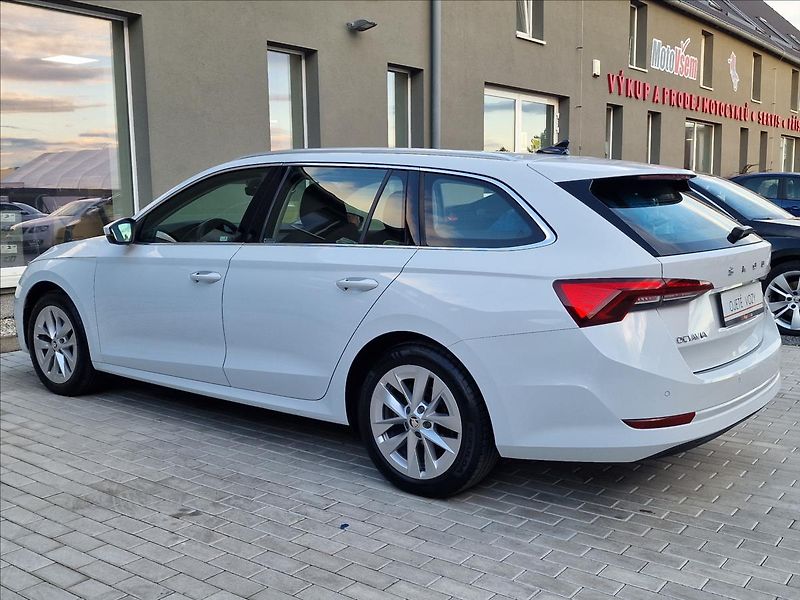 Škoda Octavia 1.5TSI G-Tec 96kW DSG Style,ČR - fotka 7 z 50