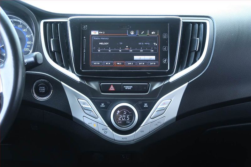 Suzuki Baleno (2017) 1.0 BoosterJet, Serv.kniha - fotka 12 z 22