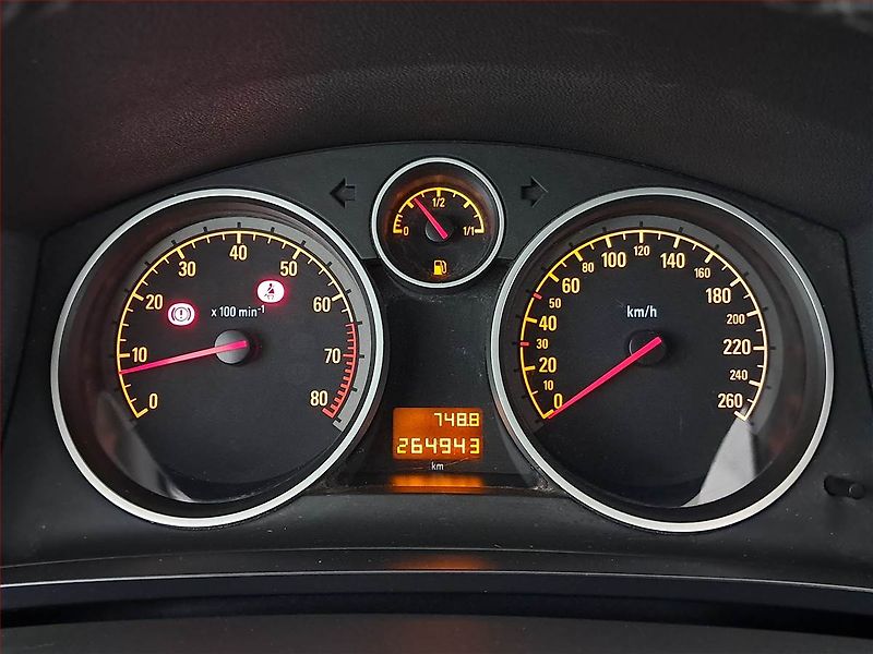 Opel Zafira (2006) 1.8, po STK, slušný stav - fotka 11 z 16