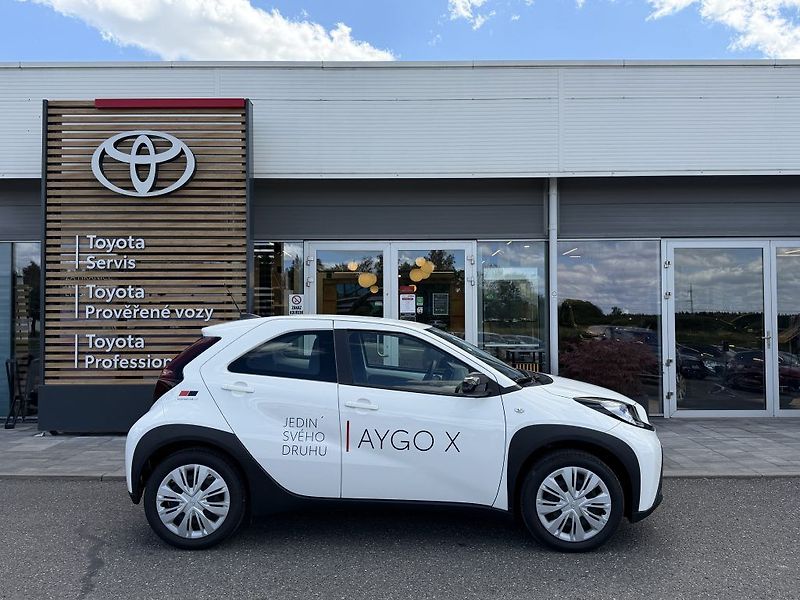 Toyota Aygo X 1.0L  CVT Comfort - fotka 3 z 22