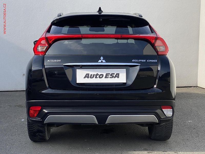 Mitsubishi Eclipse Cross (2019) 1.5 T-MIVEC, AT, kamera - fotka 5 z 21