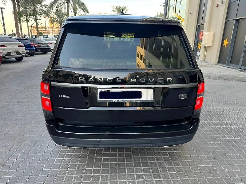 Land Rover Range Rover (2018) Komfortní SUV V8 - fotka 7 z 12