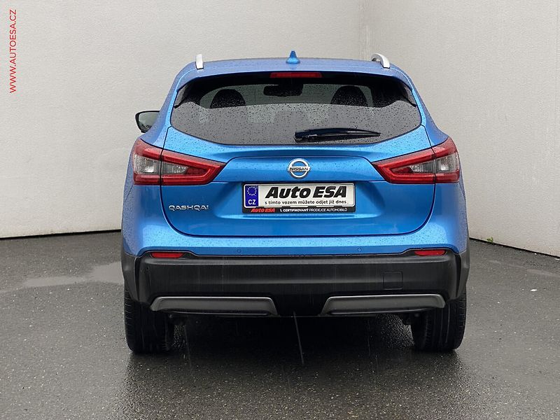 Nissan Qashqai (2017) 1.6 DiG-T, Tekna, LED, kůže - fotka 5 z 20