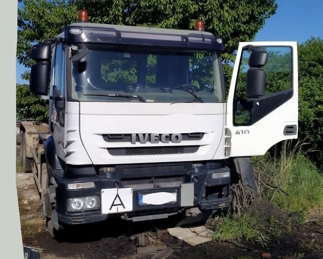 Iveco Trakker (2012) 410 kontejner 6x4 - fotka 1 z 10