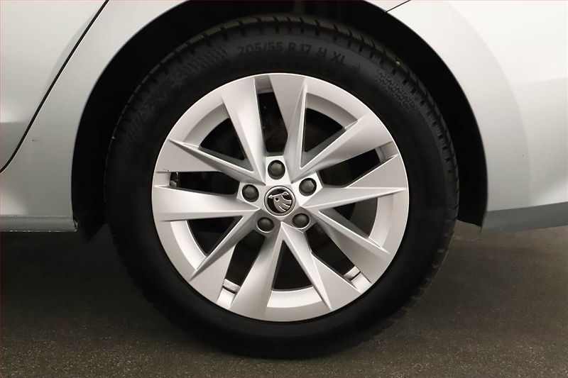 Škoda Octavia (2021) Style 1.5 TSI - fotka 11 z 13