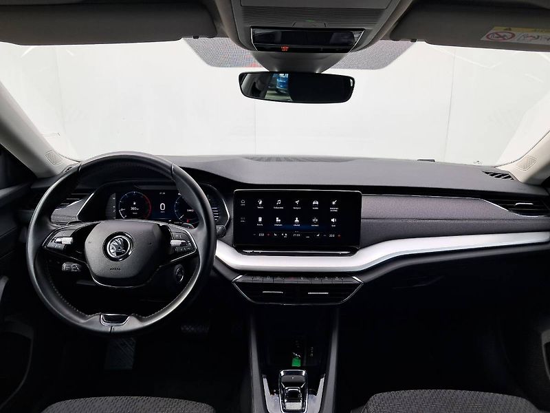 Škoda Octavia (2022) COMBI IV STYLE PLUS 2.0 TDI / - fotka 7 z 29