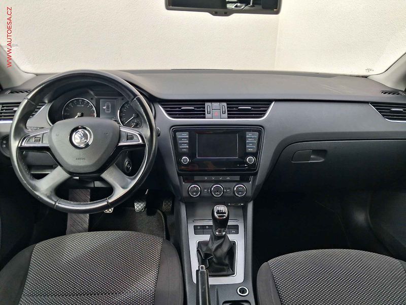 Škoda Octavia (2014) 1.6 TDi, AC, TZ, temp. - fotka 8 z 18