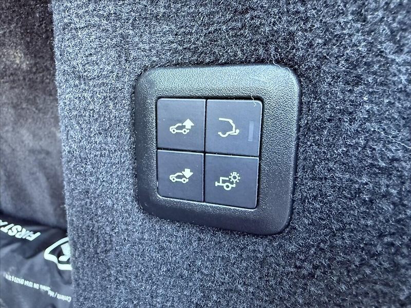 Land Rover Range Rover Sport 3,0 DYNAMIC HSE D300 - fotka 20 z 25