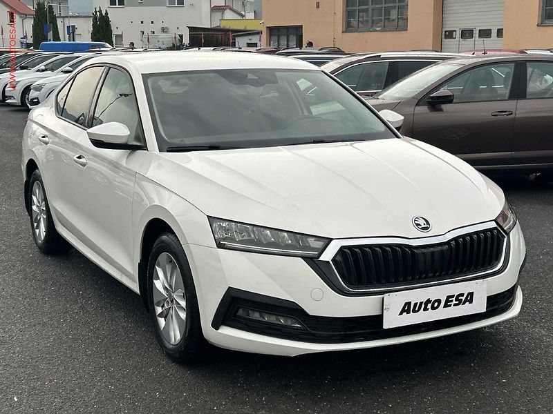 Škoda Octavia (2022) 2.0 TDi, ČR, Ambition Plus - fotografie inzerátu