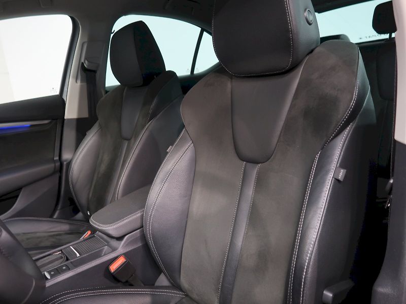 Škoda Octavia (2024) TOP SELECTION 2.0TDI 110KW DSG - fotka 14 z 38