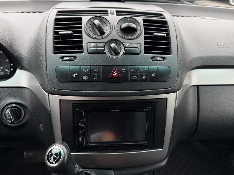 Mercedes-Benz Viano V6 3.0CDi L 165kW Automat ČR - fotka 12 z 20