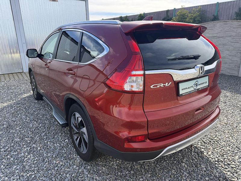 Honda CR-V 1.6CT-Di 4x4 160PS ČR 145TKM!! - fotka 12 z 159