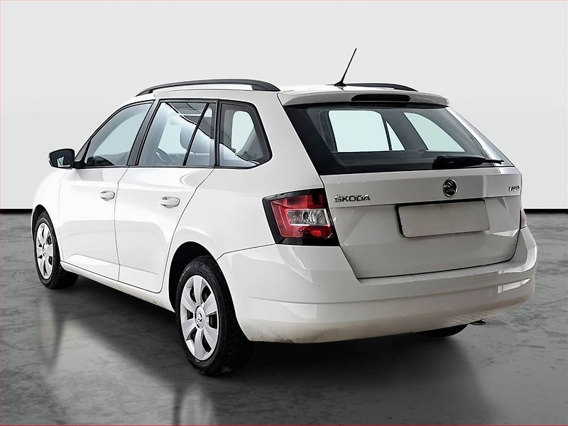 Škoda Fabia (2015) 1.4 TDI, ČR,1.maj, Tempomat - fotka 4 z 16