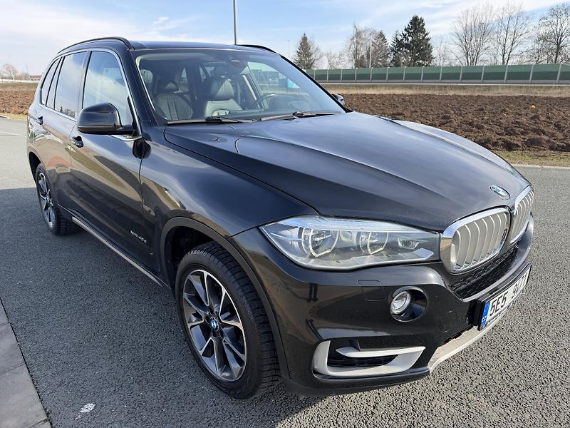 BMW X5 40D LED PANORAMA ROZVODY - fotka 7 z 39