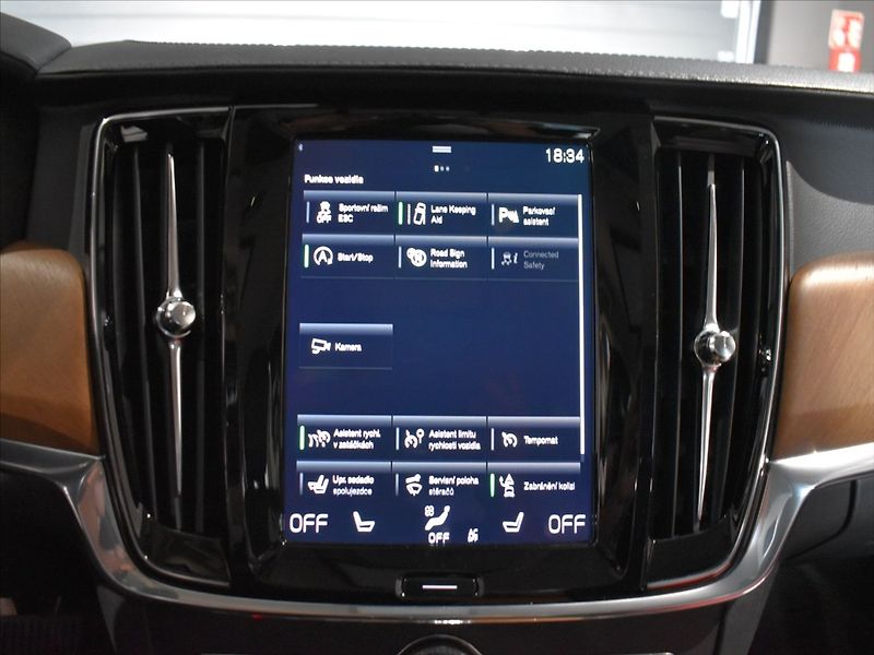 Volvo S90 2,0 D4 Inscription - fotka 16 z 19