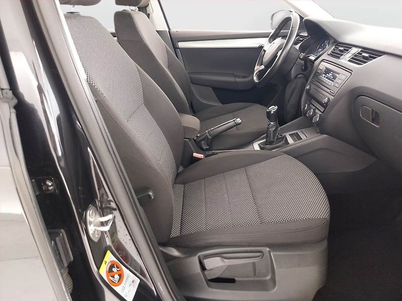 Škoda Octavia (2014) Ambition 1.4 TSI, Tempomat - fotka 9 z 19