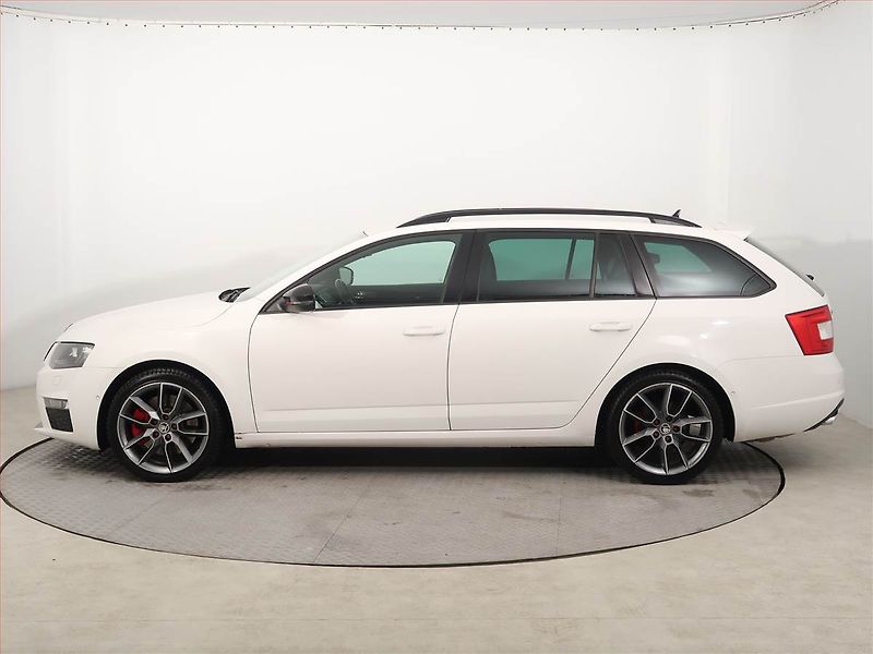 Škoda Octavia (2015) RS 2.0 TDI, Automat, Kůže - fotka 3 z 13