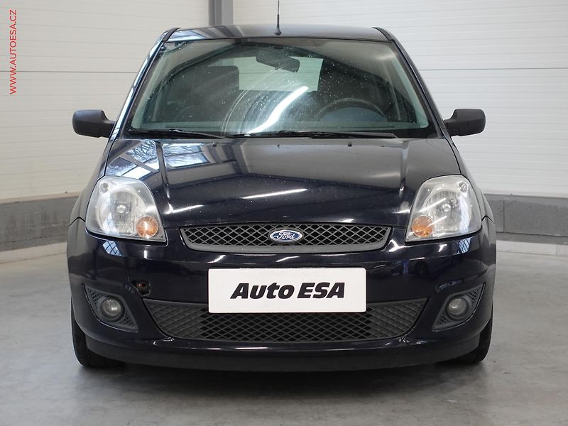 Ford Fiesta (2007) 1.3i, 2.maj,ČR, AC, STK2/28 - fotka 2 z 17