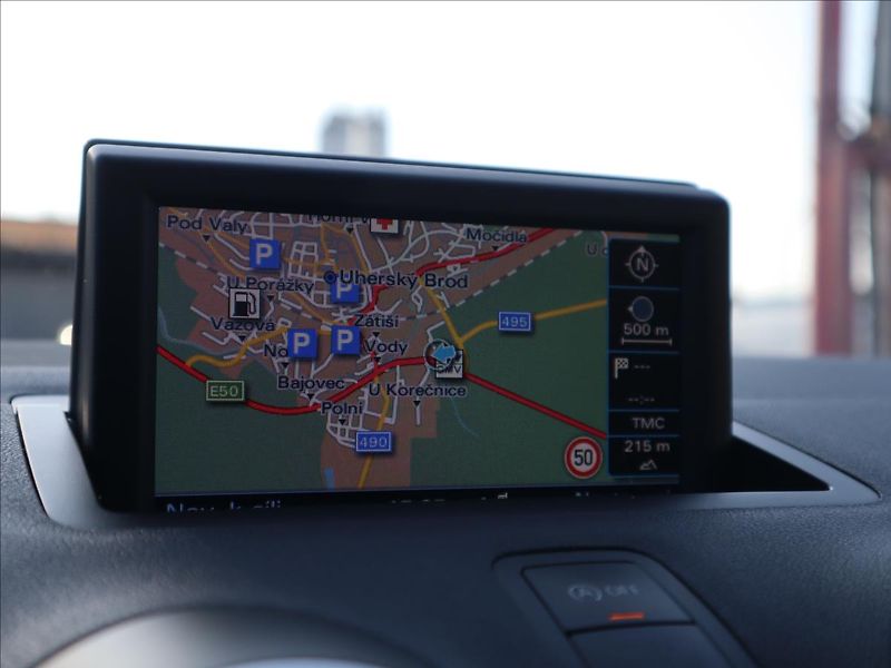 Audi A1 1,2 TSi MMI Výhřivané sedadla - fotka 18 z 26