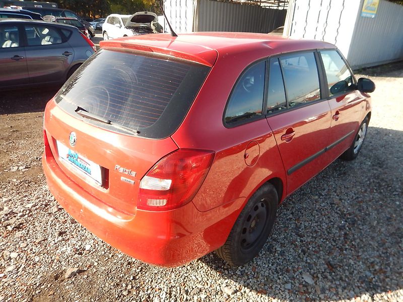 Škoda Fabia 1.6 TDI, KLIMA - fotka 6 z 29