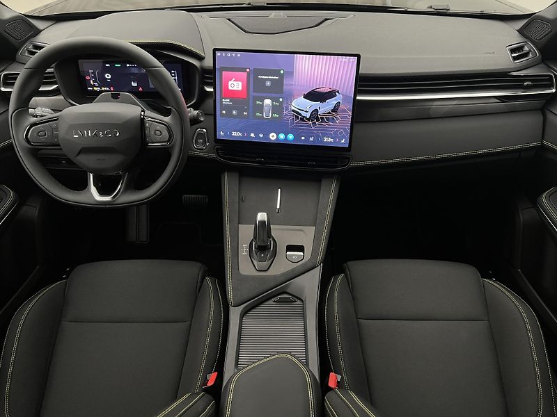 Lynk & Co 01 CORE PHEV AUT CZ 1.maj - fotka 2 z 48