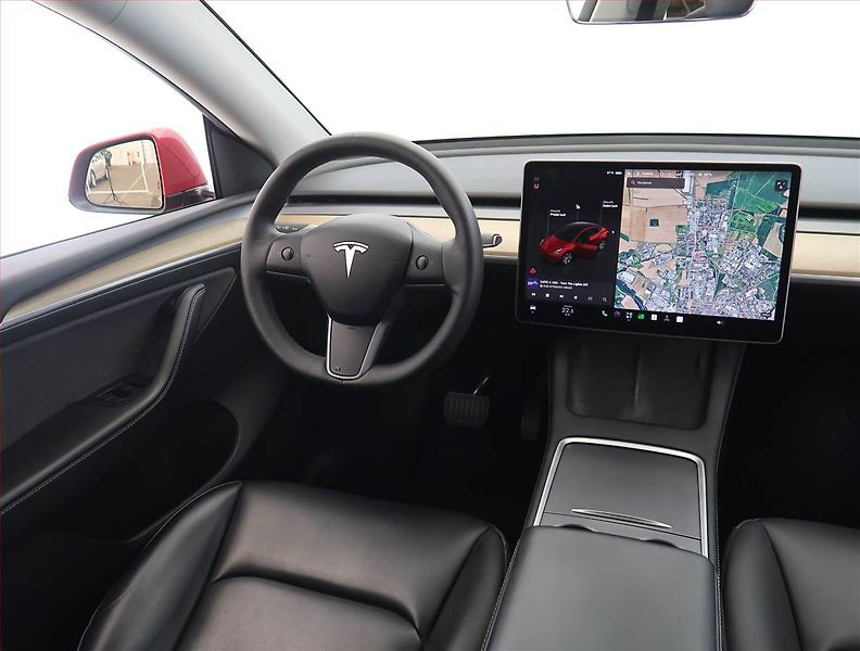 Tesla Model Y (2022) Long Range AWD 75kWh, SoH 89% - fotka 7 z 33